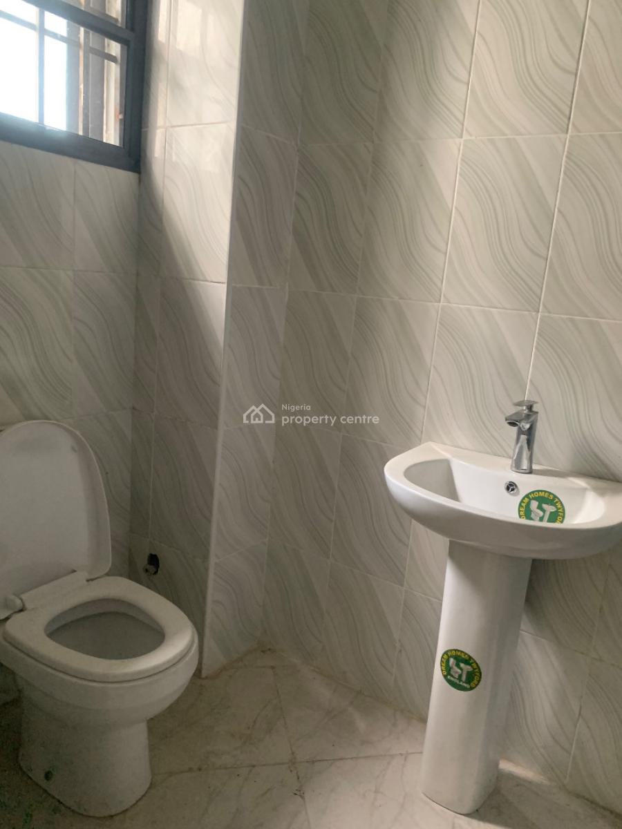 Serviced 2 Bedroom Apartment with Guest Toilet, Orchid, Lekki, Lagos, Flat / Apartment for Rent