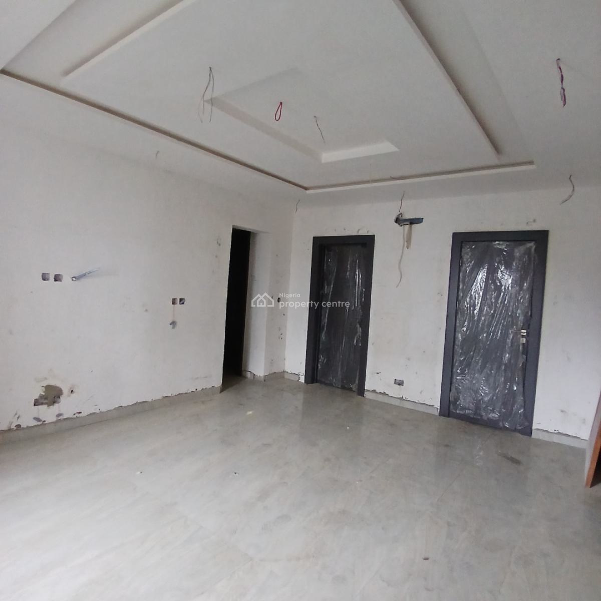 Very Spaciously Built  3 Bedroom Luxury Apartment, Lekki Phase 1, Lekki, Lagos, Flat / Apartment for Sale