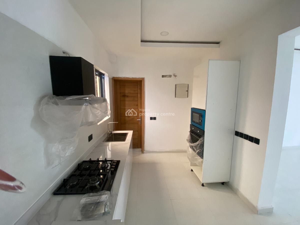2 Bedroom Apartment, Lekki Phase 1, Lekki, Lagos, Flat / Apartment for Rent