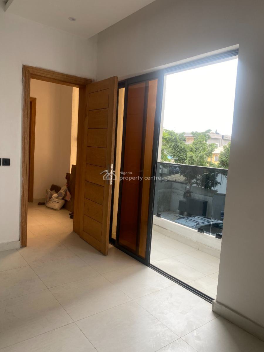 2 Bedroom Apartment, Lekki Phase 1, Lekki, Lagos, Flat / Apartment for Rent