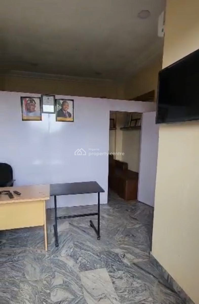 Fully Furnished & Serviced 21sqm Office Space, Kings Plaza Ahmado Bello Way, Kado, Abuja, Office Space for Rent