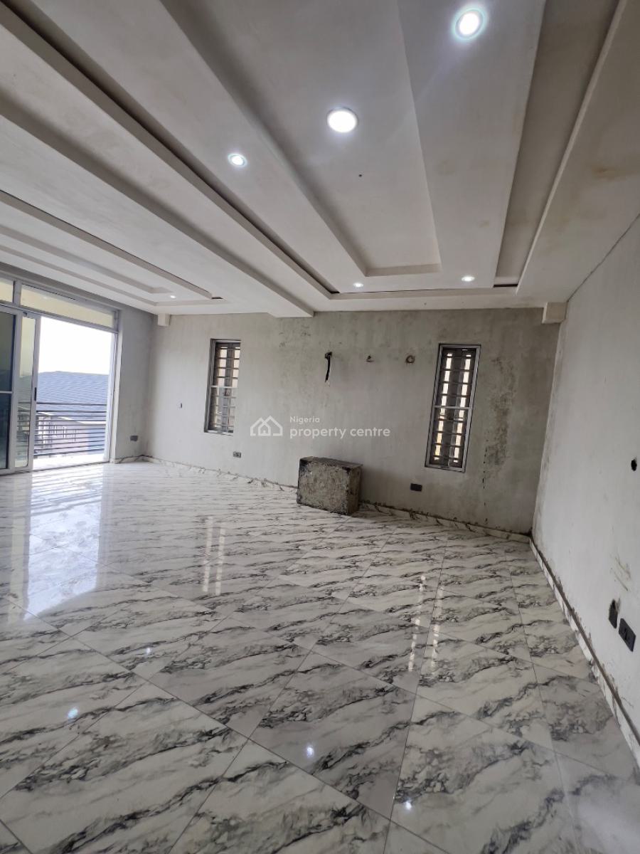Lovely 3 Bedroom Apartment with Bq, Lekki Phase 1, Lekki, Lagos, Flat / Apartment for Rent