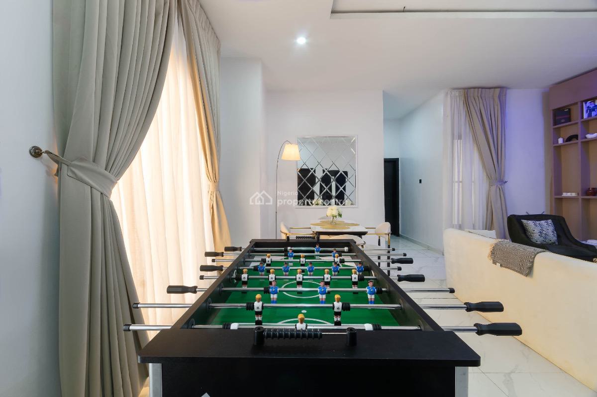 Furnished 2 Bedrooms Apartment, Lekki Phase 1, Lekki, Lagos, Flat / Apartment Short Let