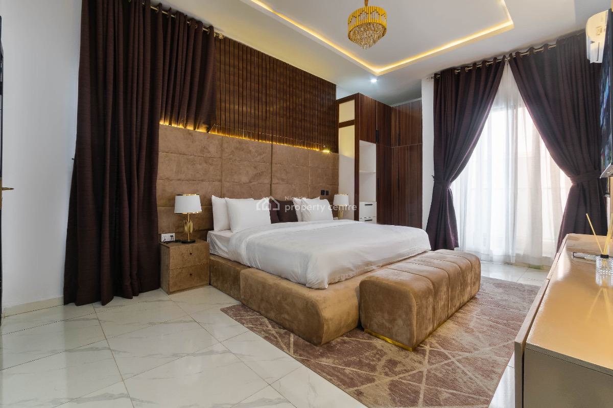 Furnished 2 Bedrooms Apartment, Lekki Phase 1, Lekki, Lagos, Flat / Apartment Short Let