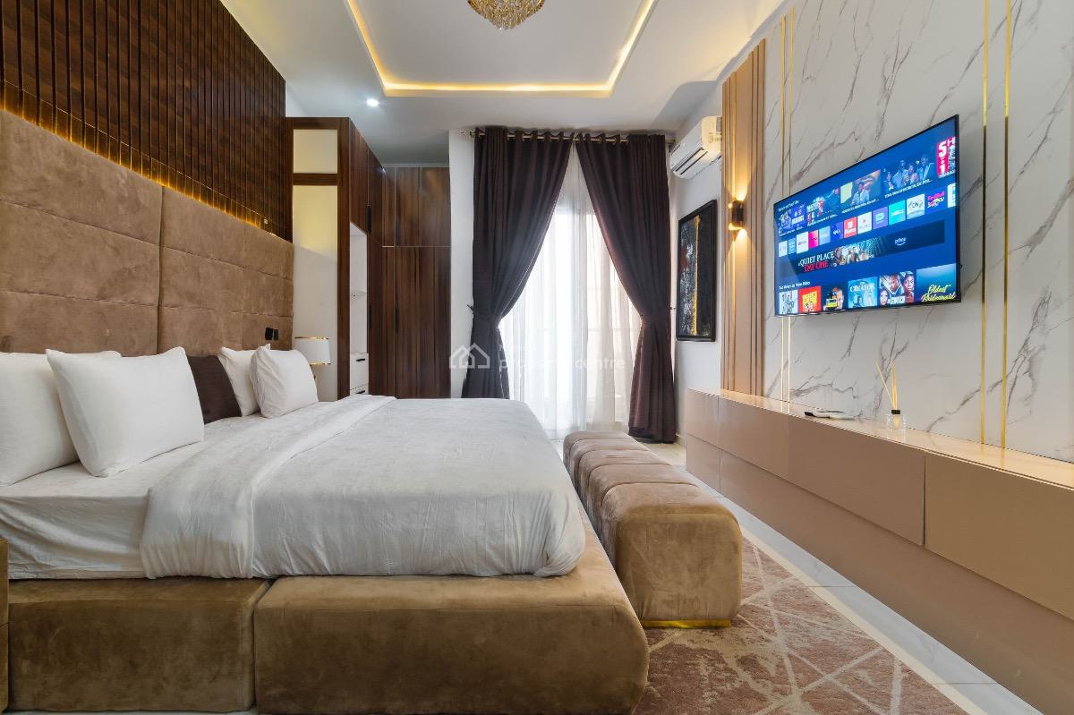 Furnished 2 Bedrooms Apartment, Lekki Phase 1, Lekki, Lagos, Flat / Apartment Short Let