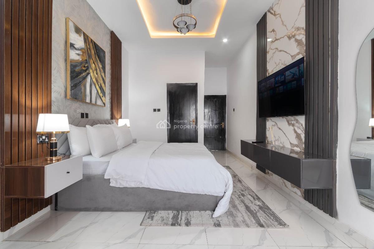 Furnished 2 Bedrooms Apartment, Lekki Phase 1, Lekki, Lagos, Flat / Apartment Short Let