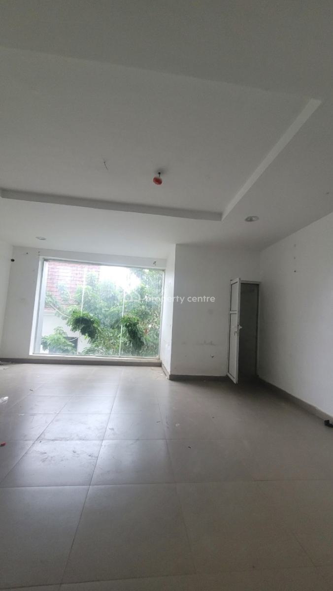 Massive Luxurious Space for Office/shop 35sqm, Guzape District, Abuja, Shop for Rent