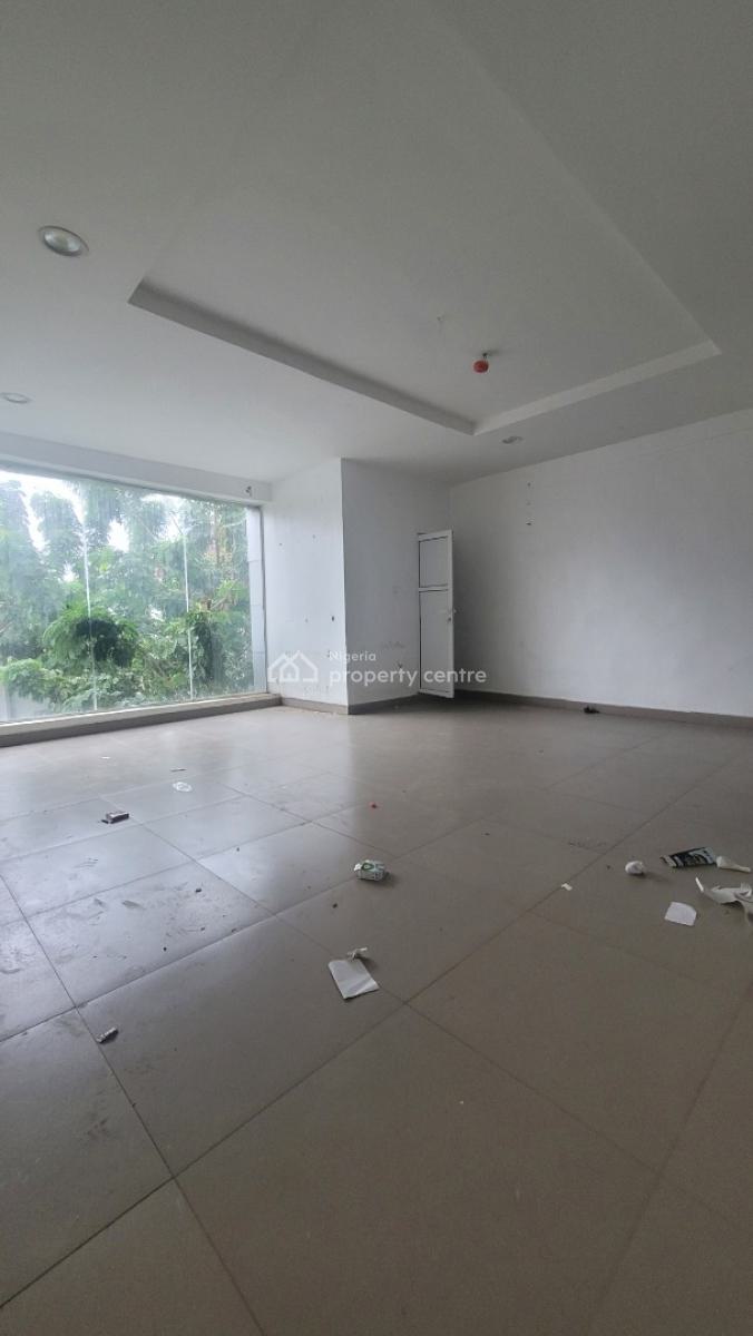 Massive Luxurious Space for Office/shop 35sqm, Guzape District, Abuja, Shop for Rent