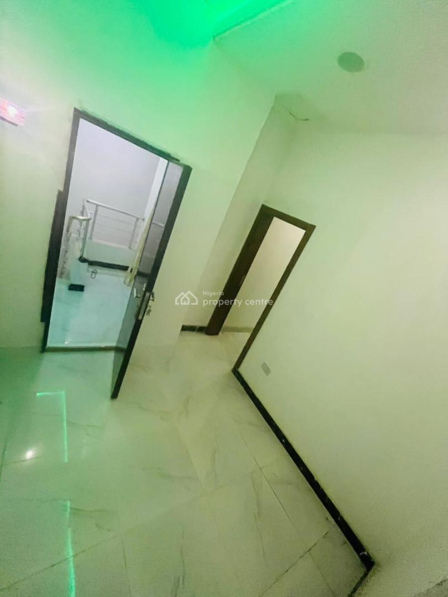 Room and Parlour in a Shared Apartment, Lekki, Lagos, Mini Flat (room and Parlour) for Rent