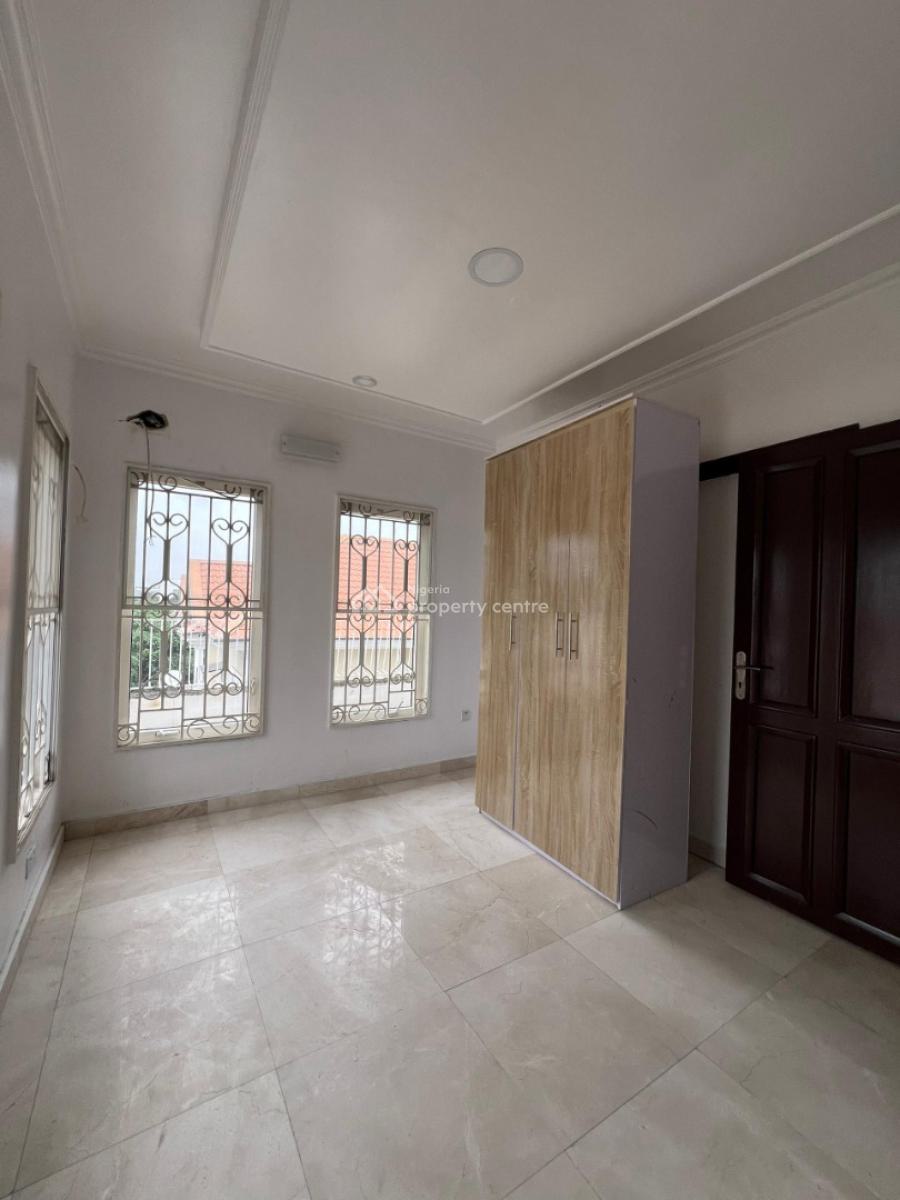 Fully Service 3bedroom Penthouse at Lekki Phase 1, Off Admiralty Way Lekki Phase 1, Lekki Phase 1, Lekki, Lagos, House for Rent