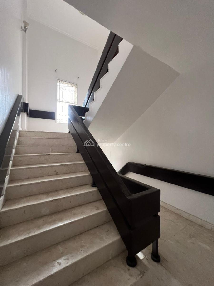 Fully Service 3bedroom Penthouse at Lekki Phase 1, Off Admiralty Way Lekki Phase 1, Lekki Phase 1, Lekki, Lagos, House for Rent