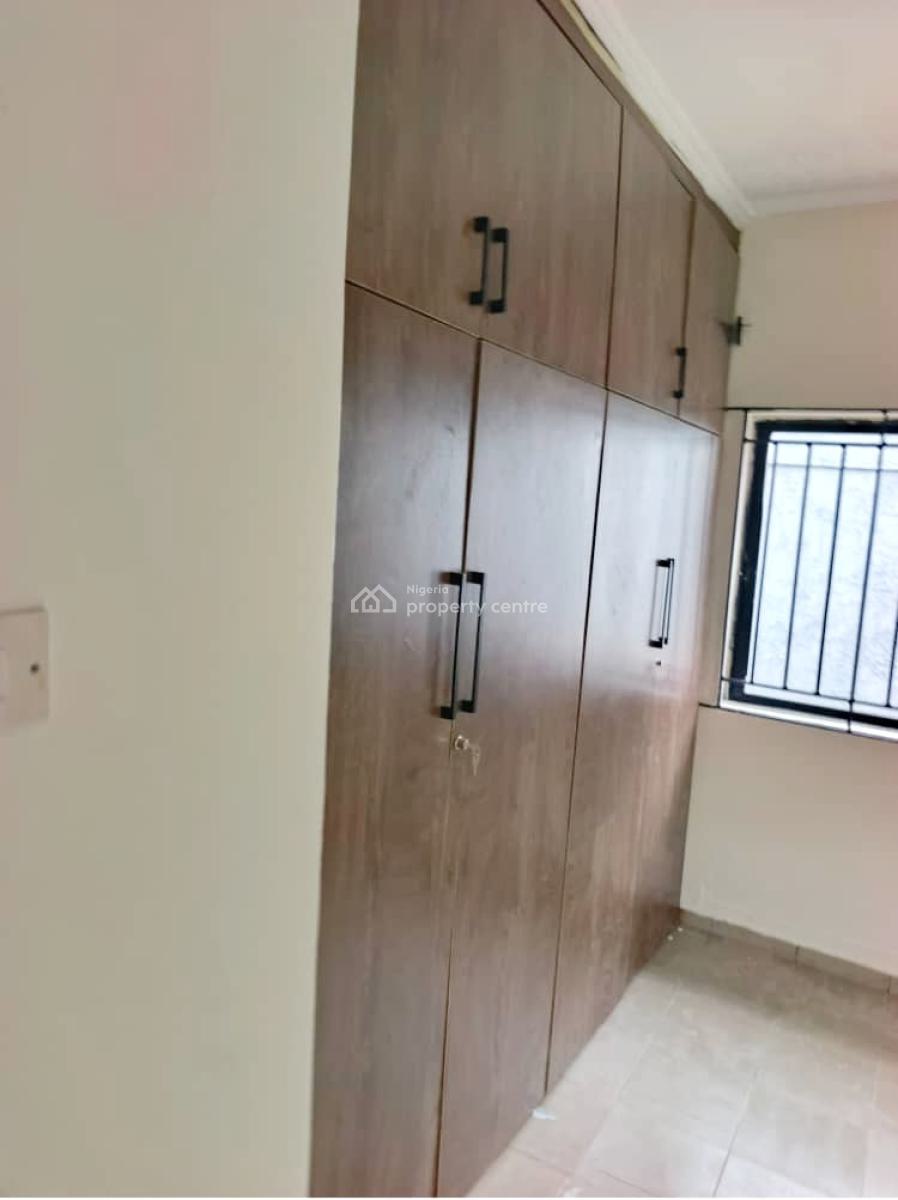 Luxury Well Renovated 3 Bedroom Bungalow with a Room Self Contain Bq, Omole Phase 2, Ikeja, Lagos, Detached Bungalow for Rent