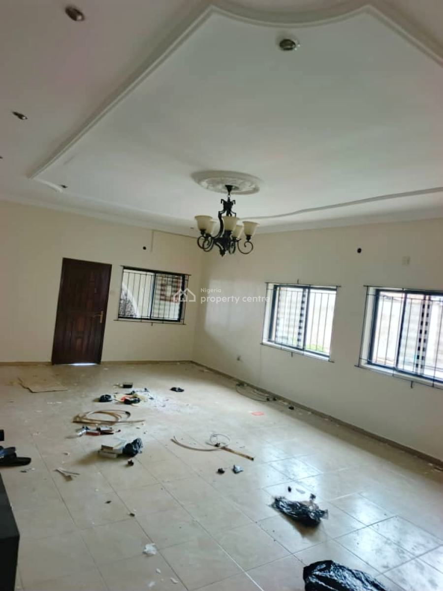 Luxury Well Renovated 3 Bedroom Bungalow with a Room Self Contain Bq, Omole Phase 2, Ikeja, Lagos, Detached Bungalow for Rent