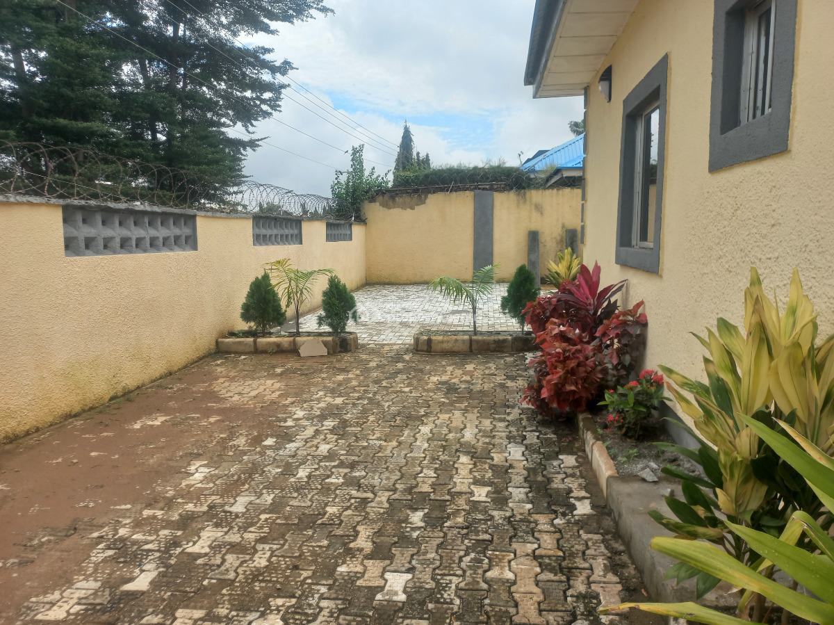 Spacious 3bedrooms Bungalow with 2 Rooms Bq, Prince and Princess Estate, Kaura, Abuja, Detached Bungalow for Rent