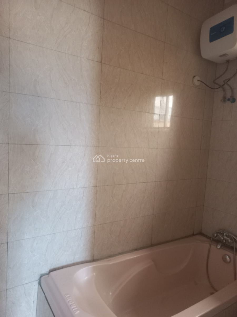 Spacious 3bedrooms Bungalow with 2 Rooms Bq, Prince and Princess Estate, Kaura, Abuja, Detached Bungalow for Rent