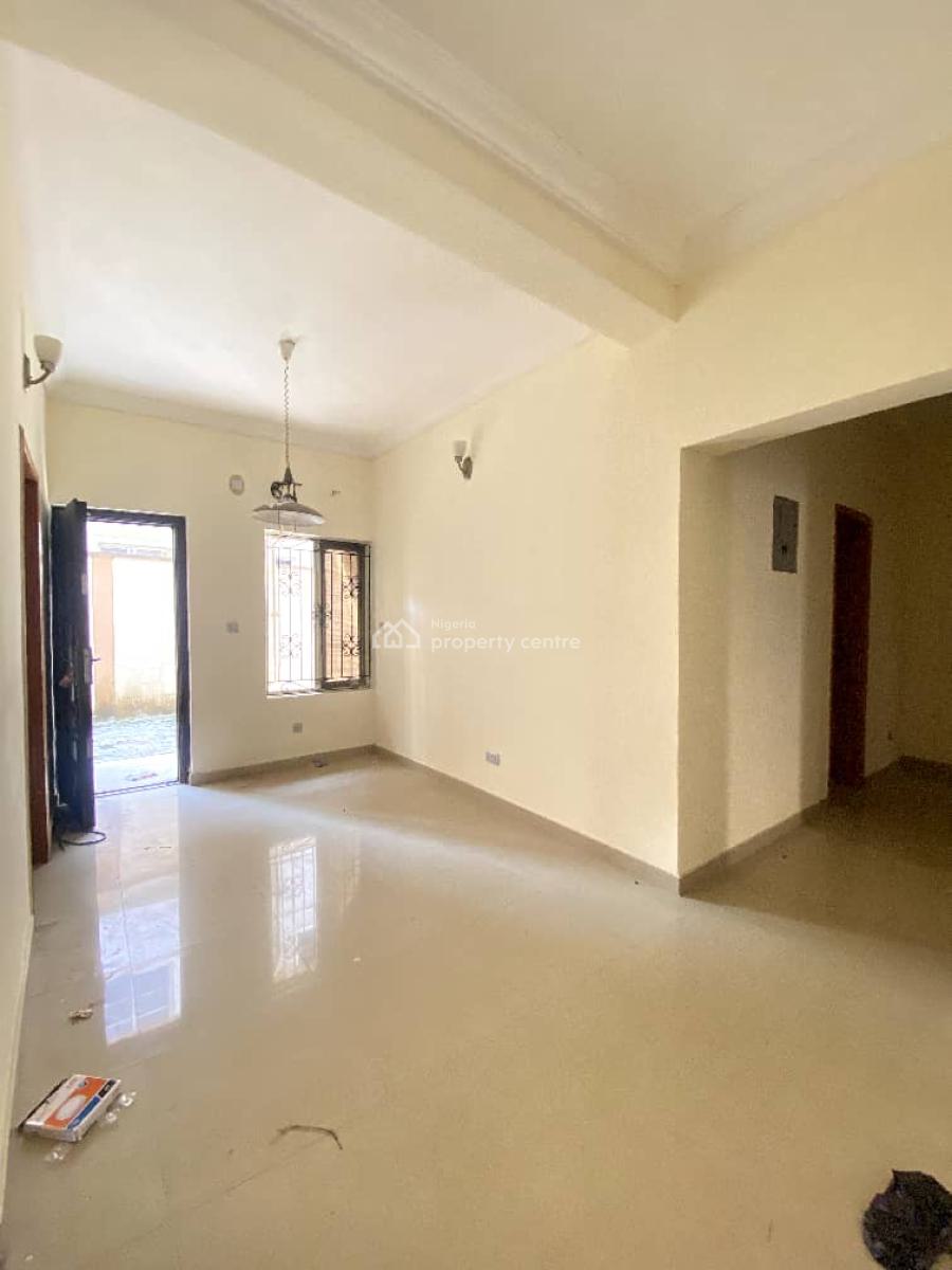 Three Bedroom Apartment in a Secured Estate, Ikota, Lekki, Lagos, Flat / Apartment for Rent