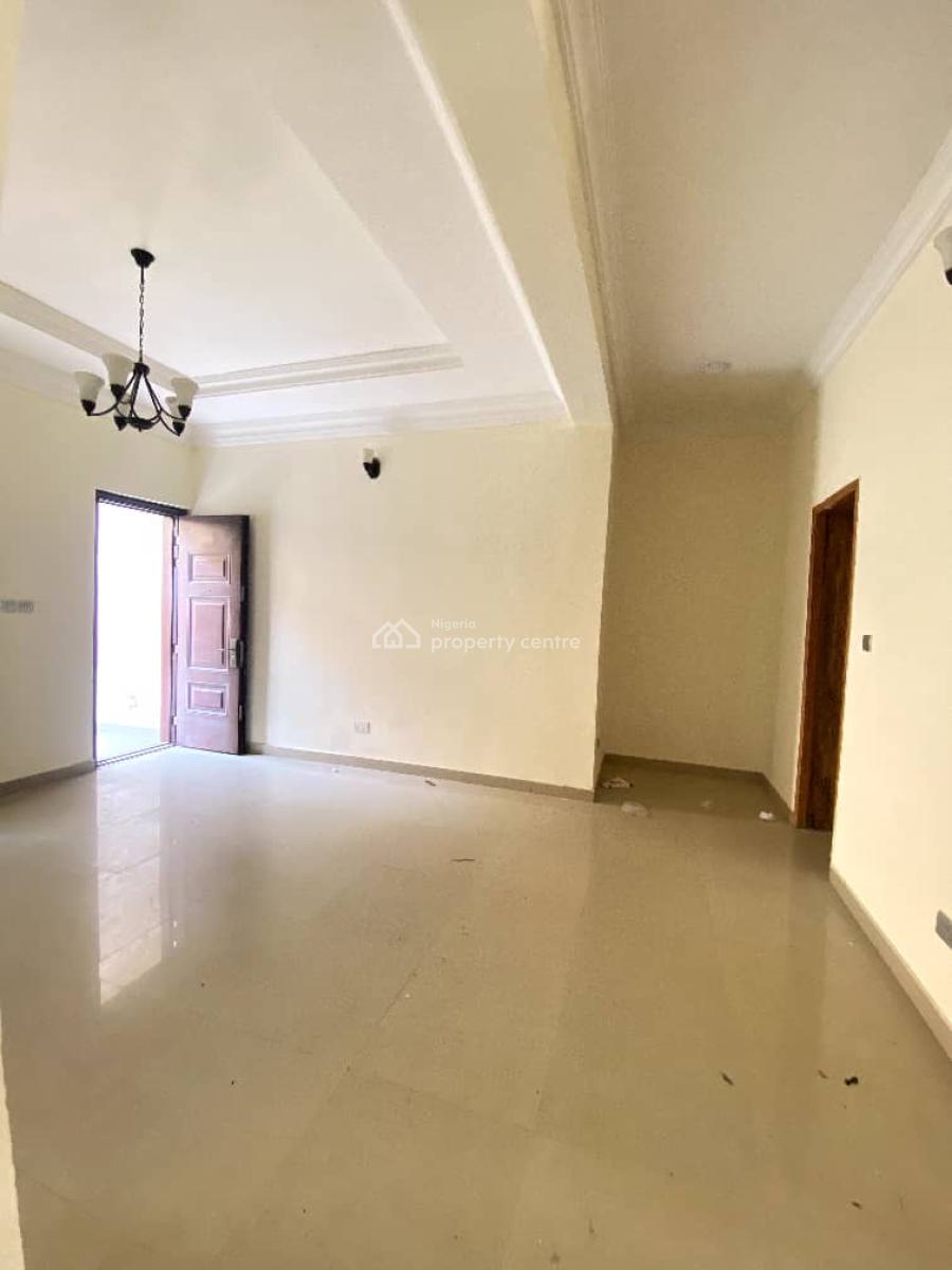 Three Bedroom Apartment in a Secured Estate, Ikota, Lekki, Lagos, Flat / Apartment for Rent