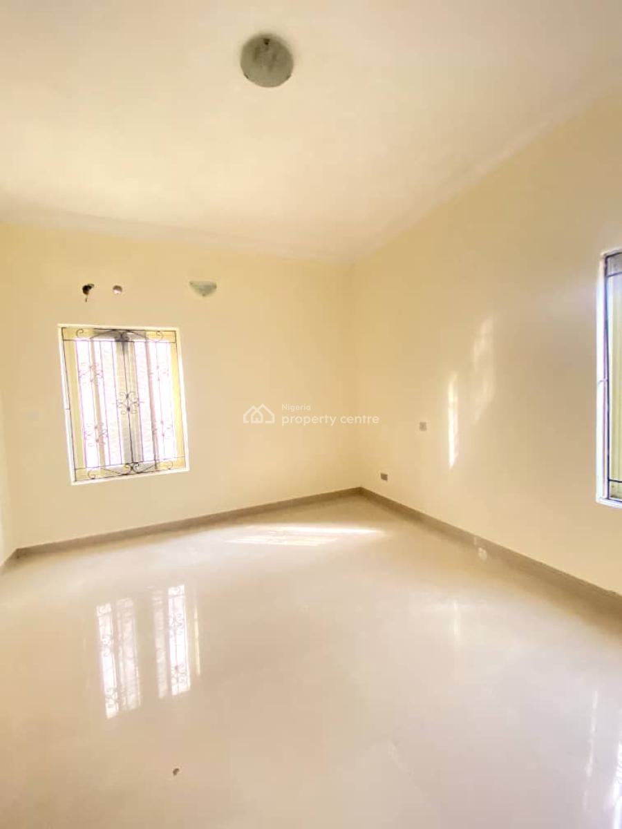 Three Bedroom Apartment in a Secured Estate, Ikota, Lekki, Lagos, Flat / Apartment for Rent