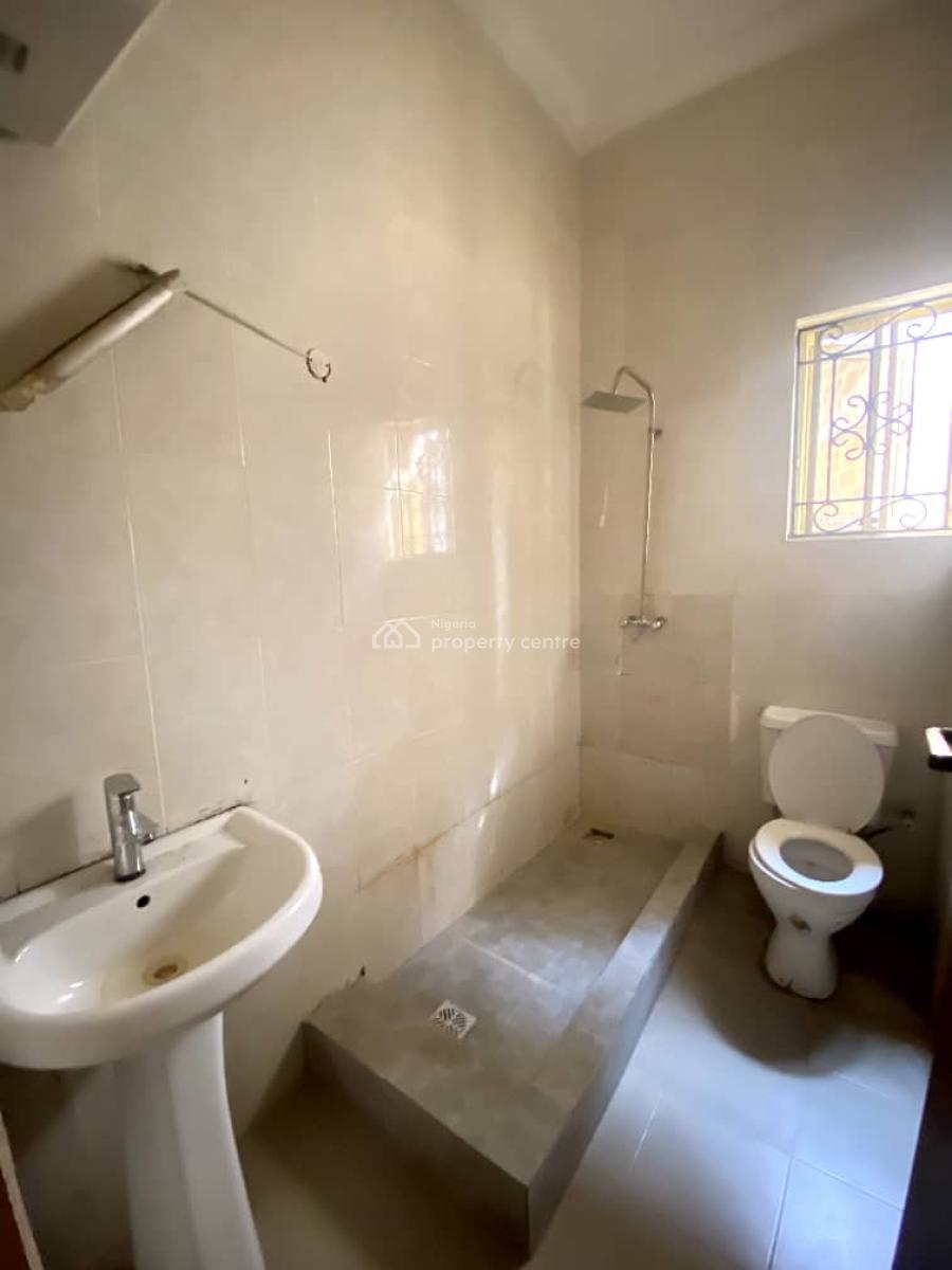 Three Bedroom Apartment in a Secured Estate, Ikota, Lekki, Lagos, Flat / Apartment for Rent