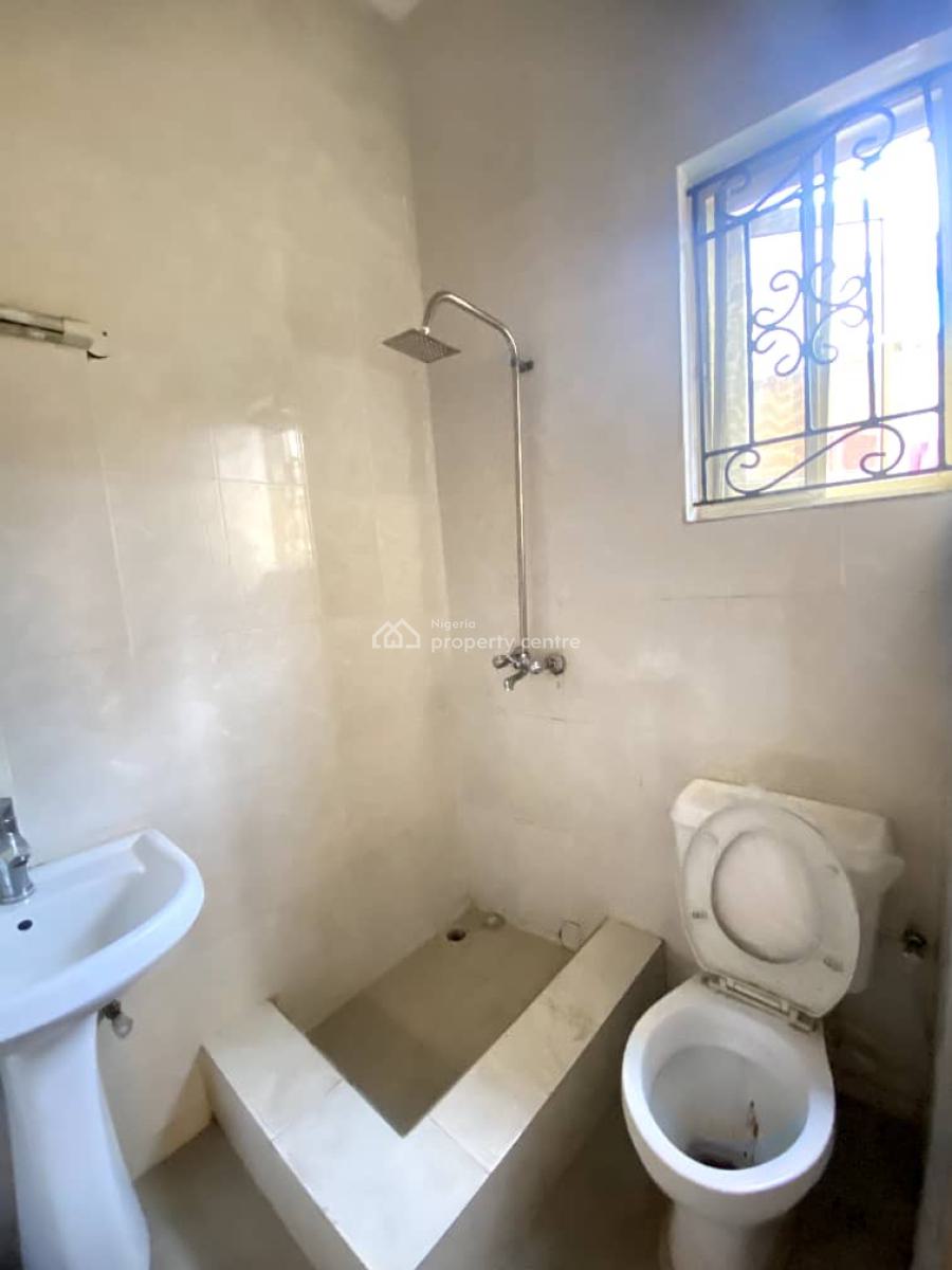 Three Bedroom Apartment in a Secured Estate, Ikota, Lekki, Lagos, Flat / Apartment for Rent