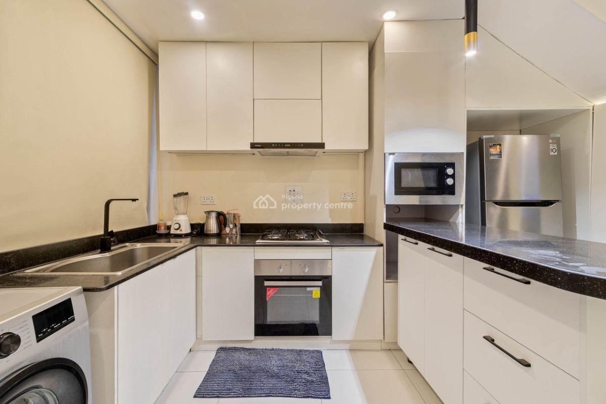 Luxurious 2 Bedroom Maisonette/ Smart Home with Ps5, Lekki Phase 1, Lekki, Lagos, Flat / Apartment Short Let
