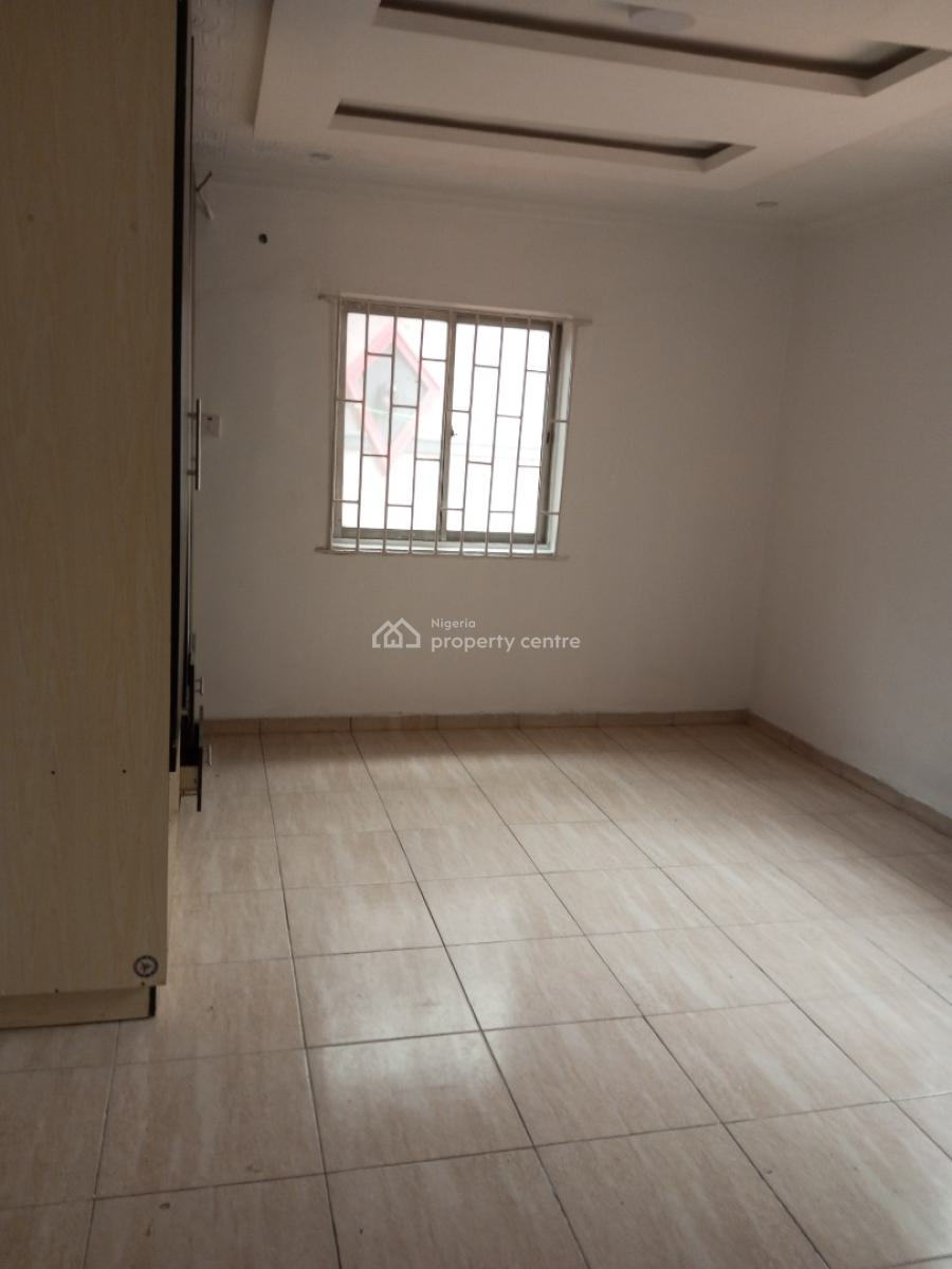 Neat 3bedroom Flat, Off Toyin Street Ikeja Lagos, Ikeja, Lagos, Flat / Apartment for Rent