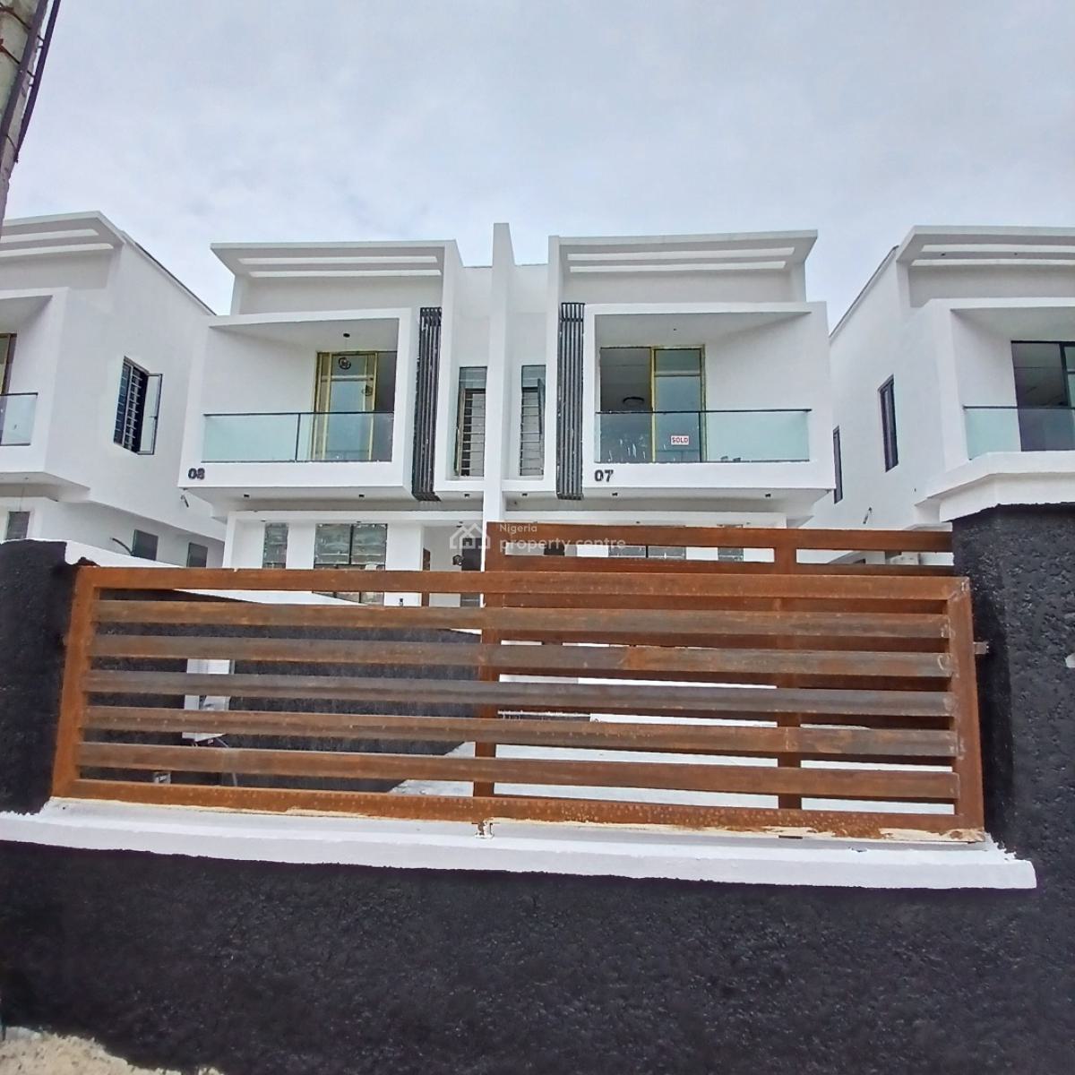 Exquisitely Detailed 4 Bedroom Semi-detached Duplex with Bq, Within a Call to Access Estate  with Spacious Compound, Lekki, Lagos, Semi-detached Duplex for Sale