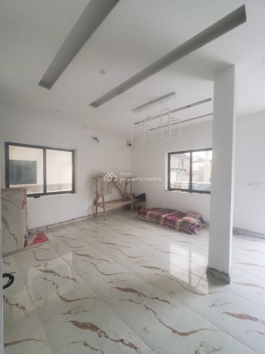 Gorgeous 5 Bedroom Terrace Duplex in a Secured Estate, Idado, Lekki, Lagos, Terraced Duplex for Sale