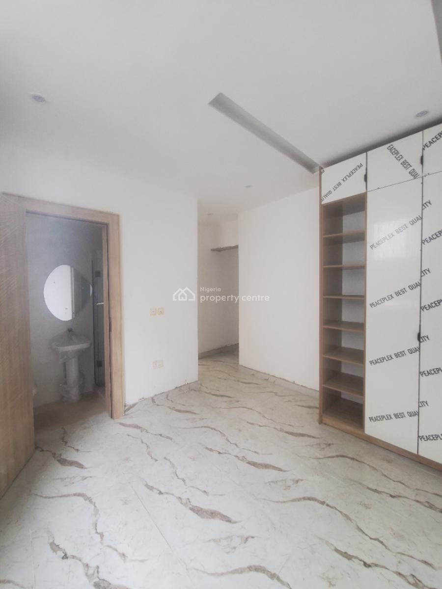 Gorgeous 5 Bedroom Terrace Duplex in a Secured Estate, Idado, Lekki, Lagos, Terraced Duplex for Sale