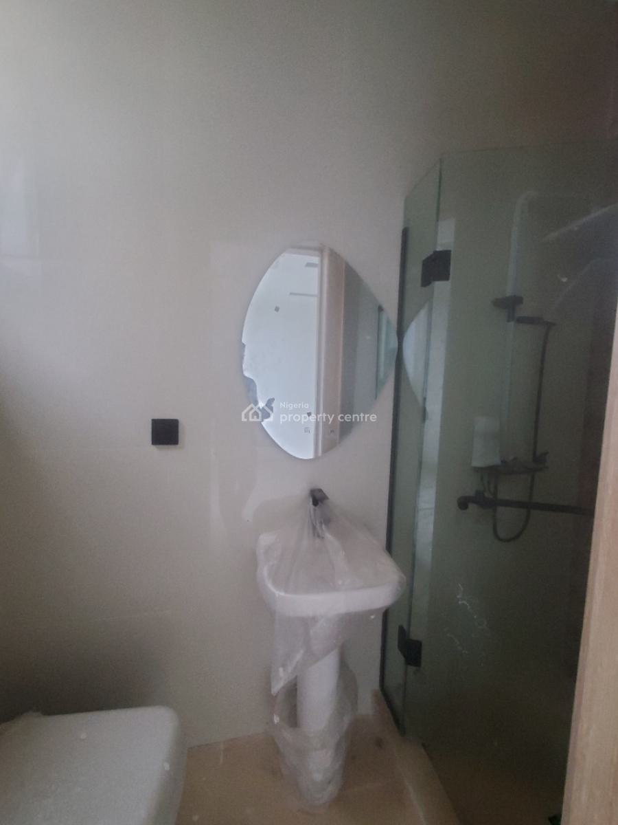 Gorgeous 5 Bedroom Terrace Duplex in a Secured Estate, Idado, Lekki, Lagos, Terraced Duplex for Sale