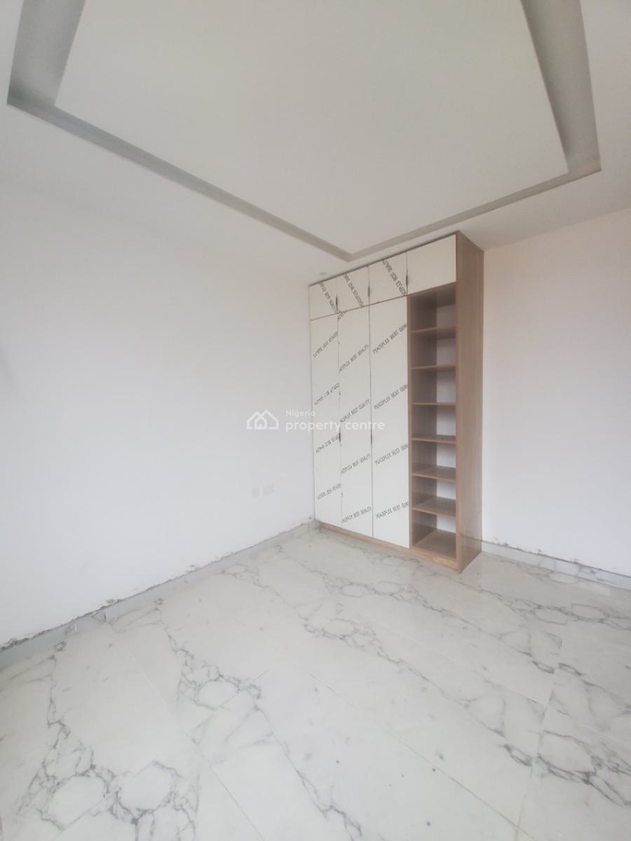 Gorgeous 5 Bedroom Terrace Duplex in a Secured Estate, Idado, Lekki, Lagos, Terraced Duplex for Sale