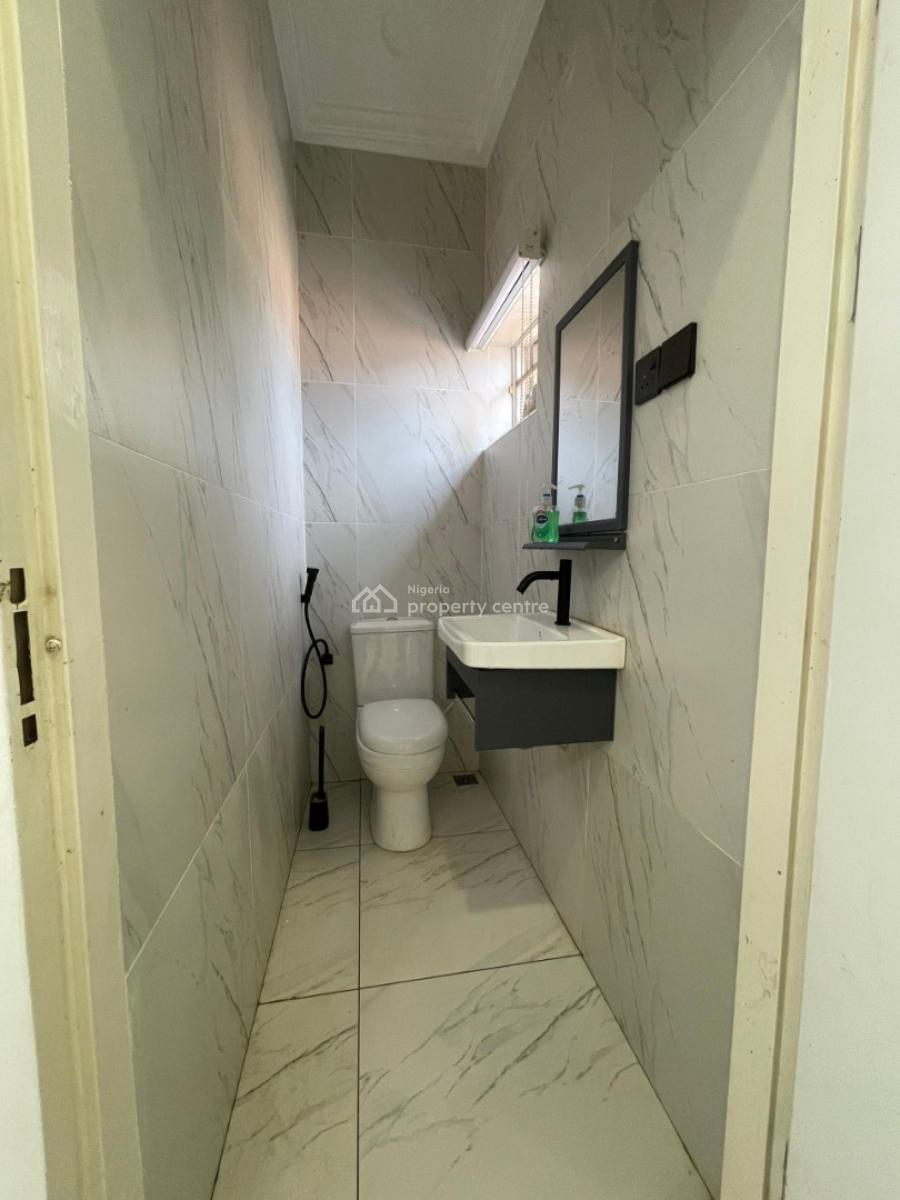Semi-furnished 2-bedroom Apartment in a Premium Estate, Kolapo Ishola Gra, Akobo, Ibadan, Oyo, Detached Bungalow for Rent