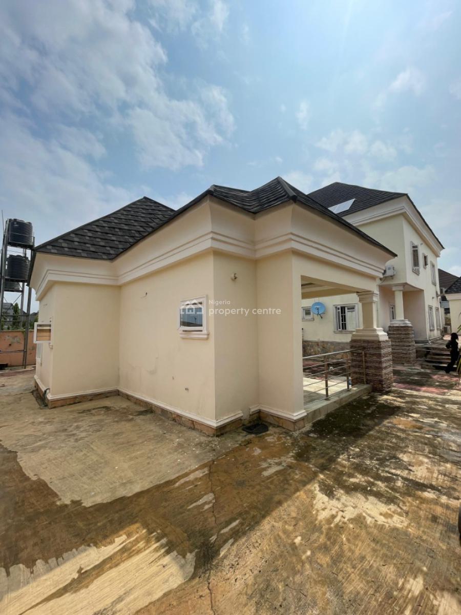 Semi-furnished 2-bedroom Apartment in a Premium Estate, Kolapo Ishola Gra, Akobo, Ibadan, Oyo, Detached Bungalow for Rent