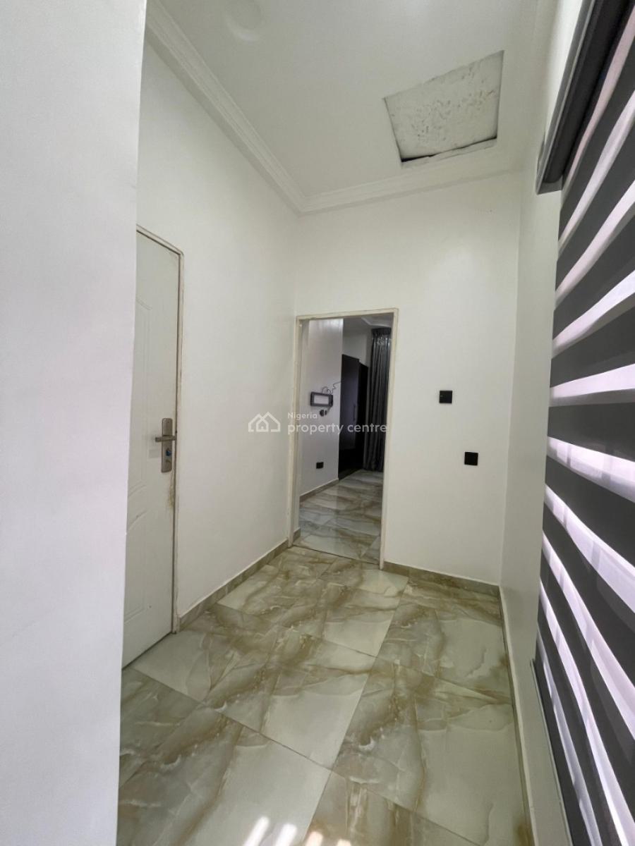 Semi-furnished 2-bedroom Apartment in a Premium Estate, Kolapo Ishola Gra, Akobo, Ibadan, Oyo, Detached Bungalow for Rent
