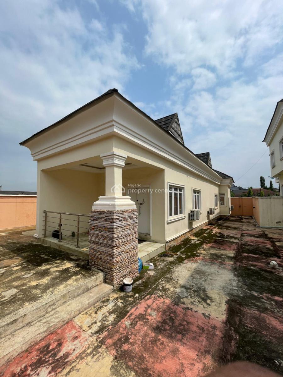 Semi-furnished 2-bedroom Apartment in a Premium Estate, Kolapo Ishola Gra, Akobo, Ibadan, Oyo, Detached Bungalow for Rent