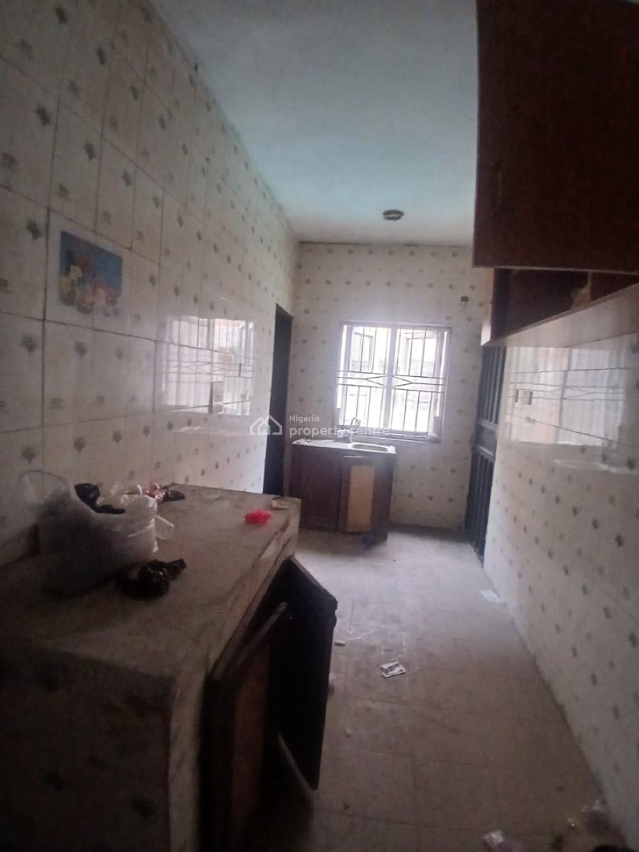 Masters Bedroom with Personal Balcony in a Shared Apartment, Gated and Secured Estate Along Badore Road, Ajah, Ajah, Lagos, Flat / Apartment for Rent