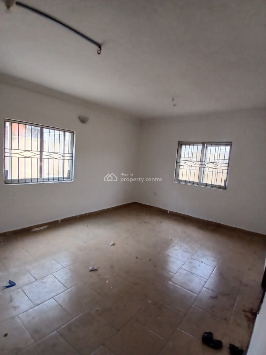 Masters Bedroom with Personal Balcony in a Shared Apartment, Along Badore Road, Ajah, Lagos, Flat / Apartment for Rent