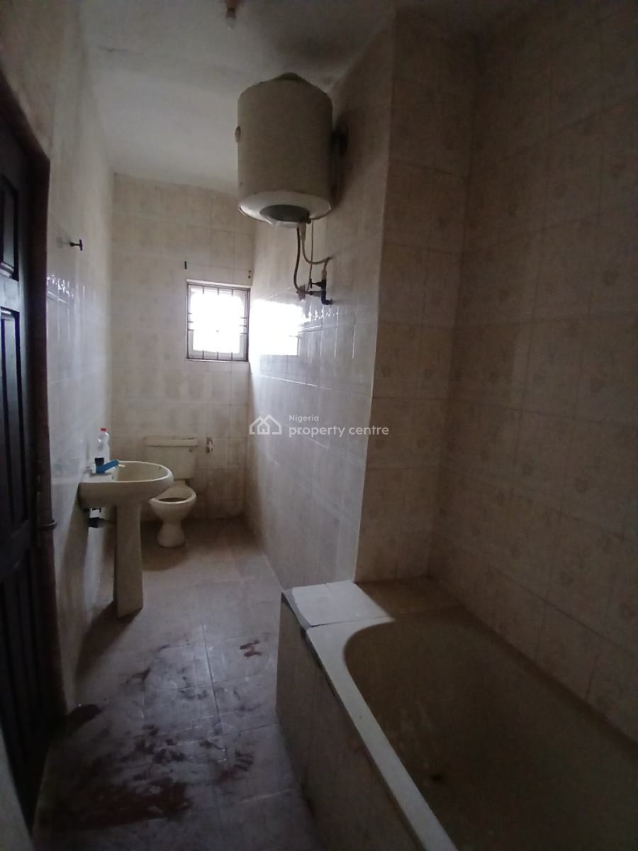 Masters Bedroom with Personal Balcony in a Shared Apartment, Along Badore Road, Ajah, Lagos, Flat / Apartment for Rent