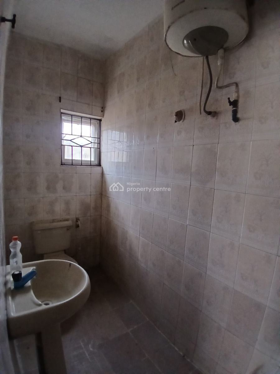 Masters Bedroom with Personal Balcony in a Shared Apartment, Along Badore Road, Ajah, Lagos, Flat / Apartment for Rent