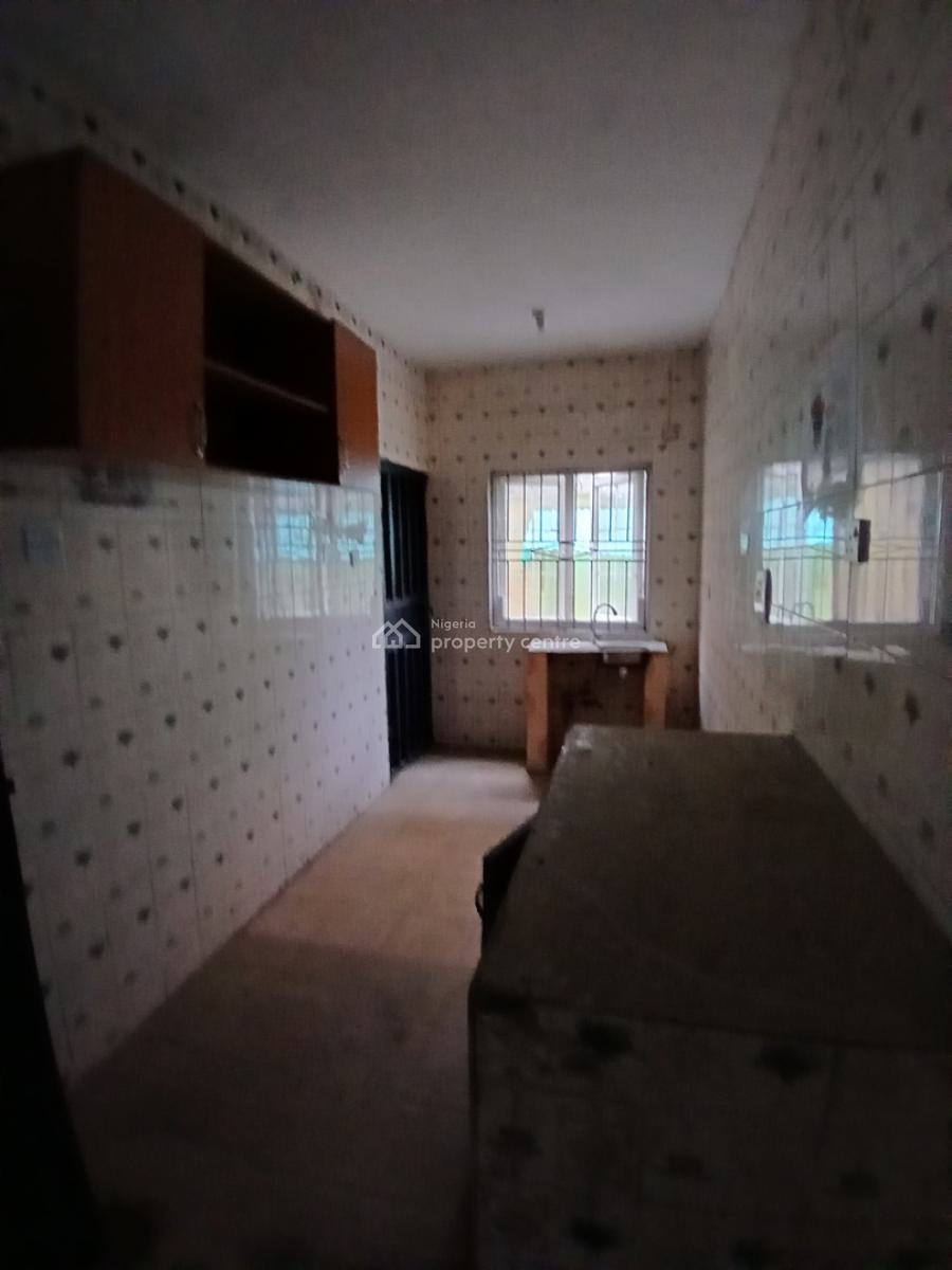 Masters Bedroom with Personal Balcony in a Shared Apartment, Along Badore Road, Ajah, Lagos, Flat / Apartment for Rent