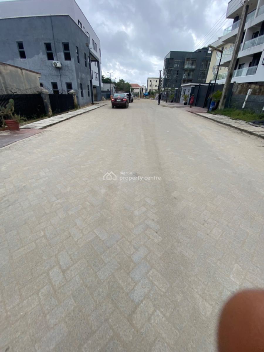 Serviced 3 Bedrooms Apartment Very Spacious, Spar Road Ikate Lekki /gated Estate with Access Code, Ikate Elegushi, Lekki, Lagos, Flat / Apartment for Rent