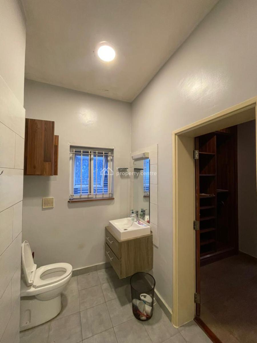 Serviced 3 Bedrooms Apartment Very Spacious, Spar Road Ikate Lekki /gated Estate with Access Code, Ikate Elegushi, Lekki, Lagos, Flat / Apartment for Rent