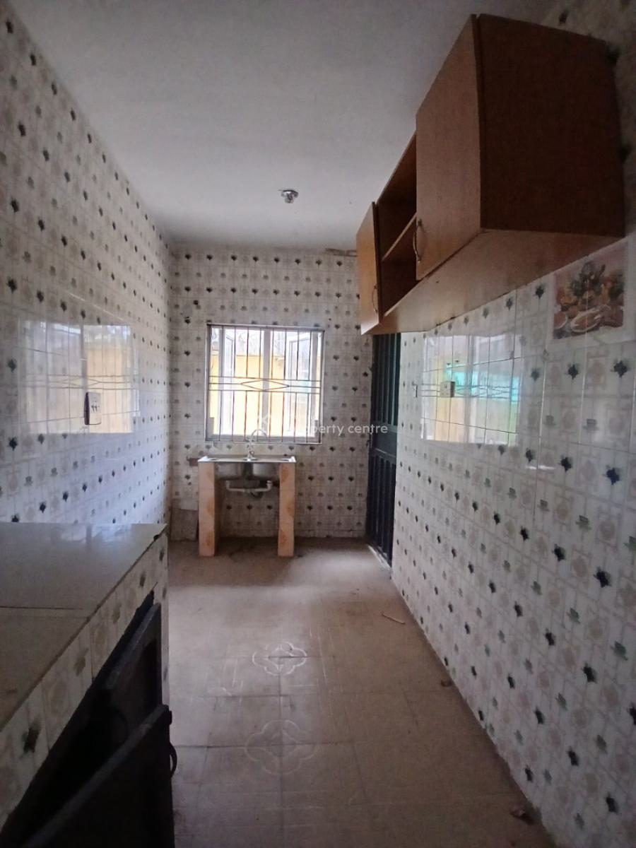Massive Rooms in a Shared Apartment, Badore, Ajah, Lagos, Flat / Apartment for Rent