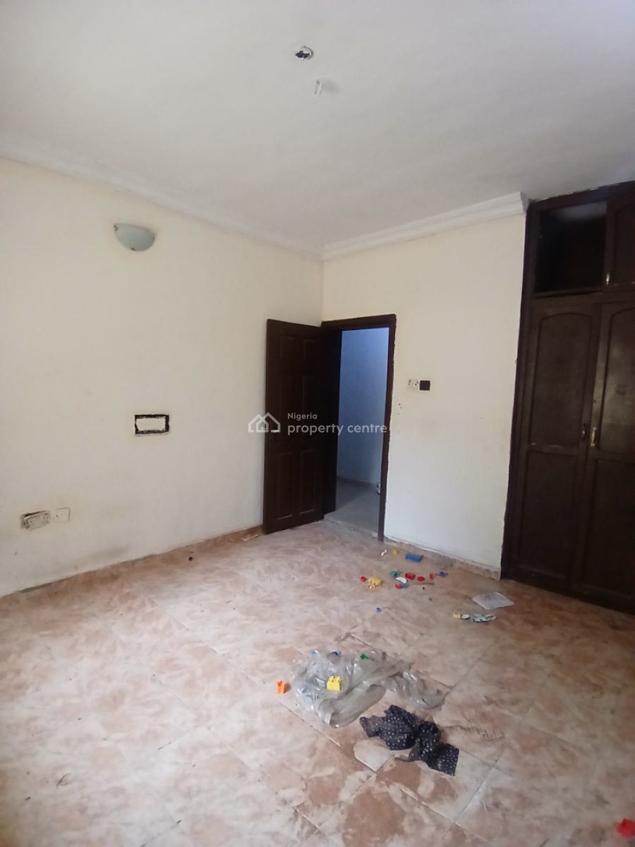 Massive Rooms in a Shared Apartment, Badore, Ajah, Lagos, Flat / Apartment for Rent