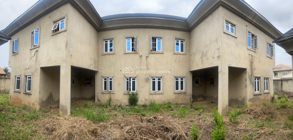 Spacious 5-bedroom Twin Duplex with Bq in a Prime Estate, Kolapo Ishola Gra, Akobo, Ibadan, Oyo, Semi-detached Duplex for Sale