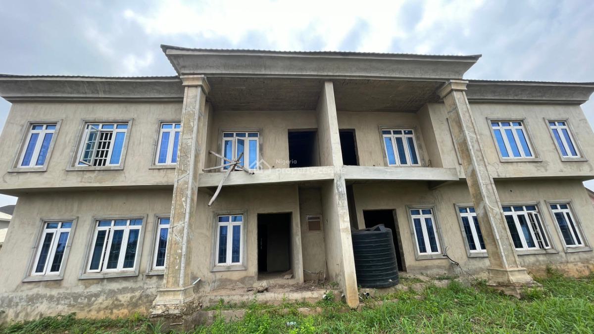 Spacious 5-bedroom Twin Duplex with Bq in a Prime Estate, Kolapo Ishola Gra, Akobo, Ibadan, Oyo, Semi-detached Duplex for Sale