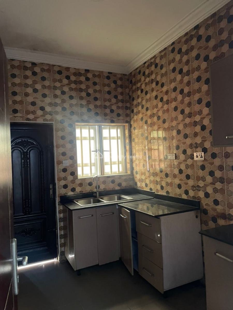 3bedroom Flat, Magodo Estate, Gra Phase 1, Magodo, Lagos, Flat / Apartment for Rent