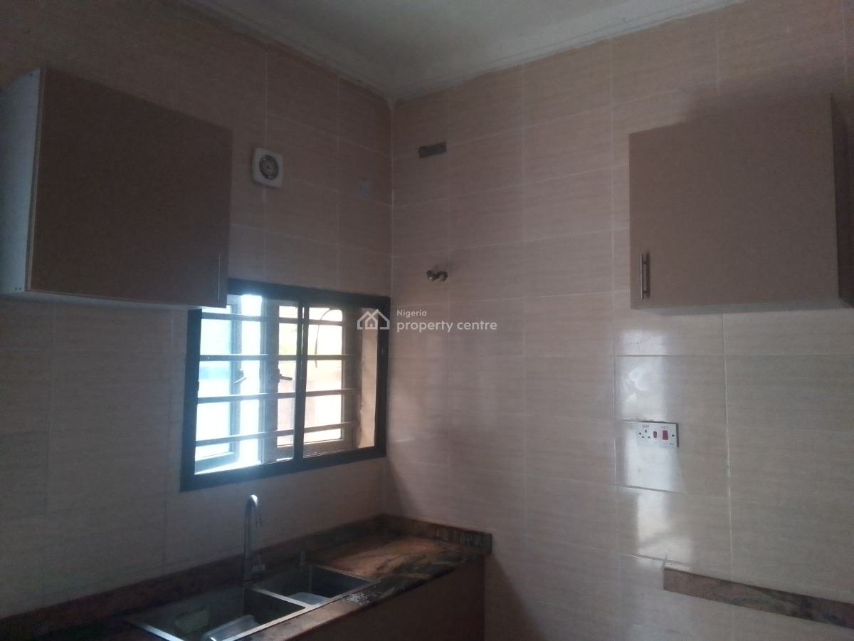 Luxury 2 Bedroom Flat with Excellent Features, Meadow View Estate, Ogombo, Ajah, Lagos, Flat / Apartment for Rent