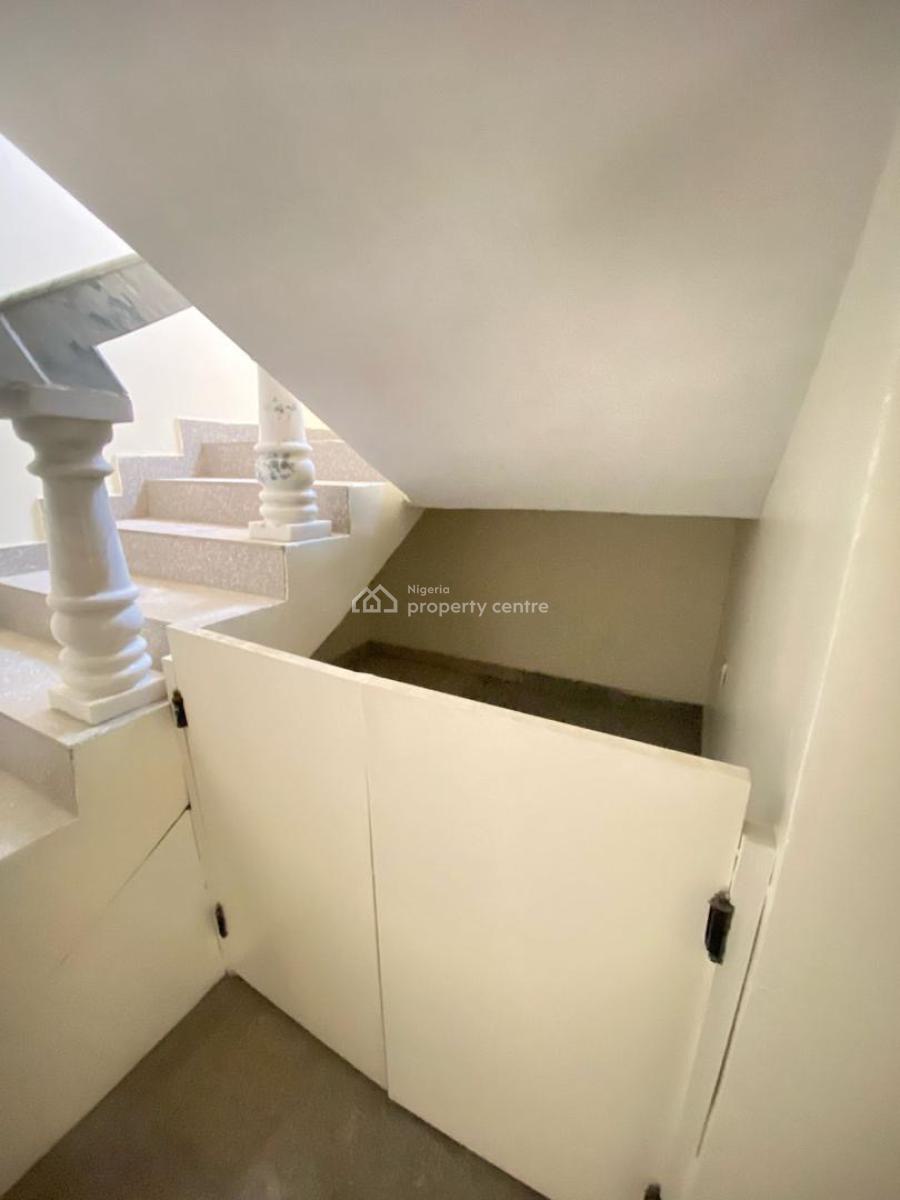 Well Maintained 5 Bedrooms Semi Detached Duplex, Oniru, Victoria Island (vi), Lagos, Semi-detached Duplex for Rent