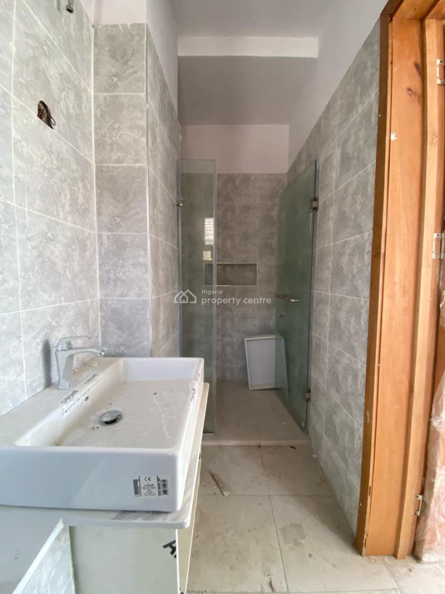 2 Bedroom Flat with Swimming Pool & Gym, Ologolo, Lekki, Lagos, Flat / Apartment for Sale